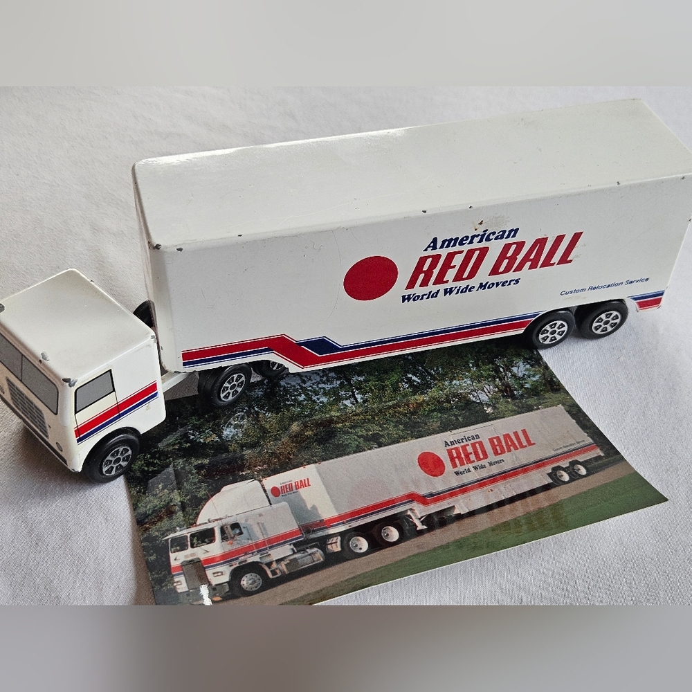 Ralstoy American Red Ball World Wide Movers Semi Truck & Trailer 20/26 Postcard
